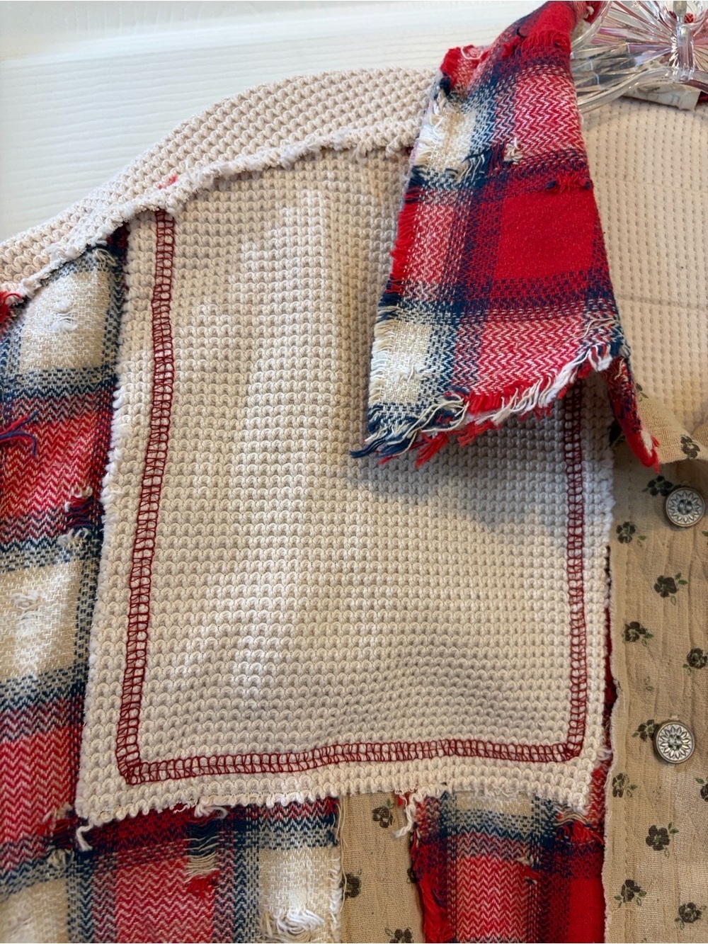 POL Long Sleeve Distressed Red Plaid Woven Button Down Shirt NEW FALL WINTER - Picture 6 of 14